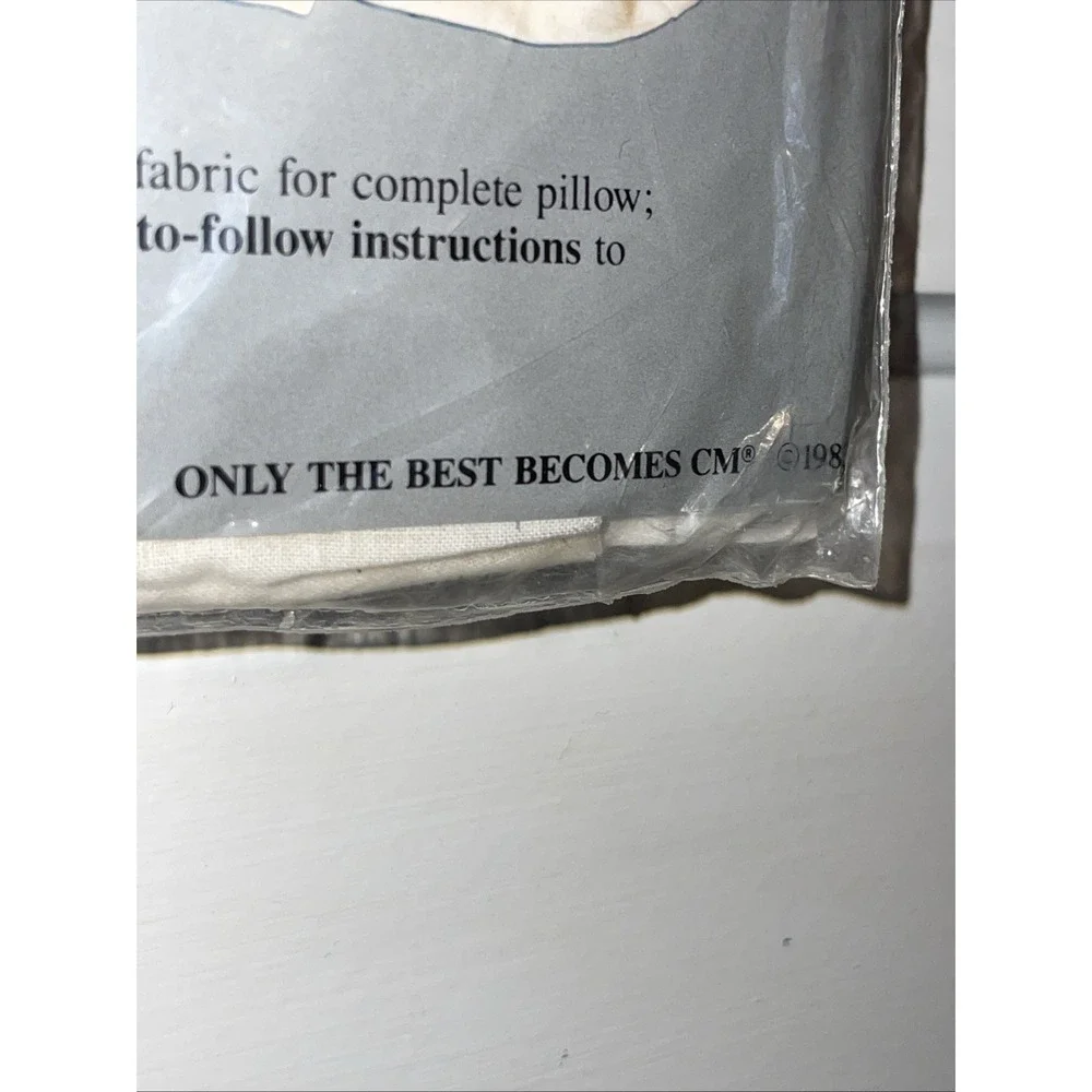 Columbia Minerva nip columbia